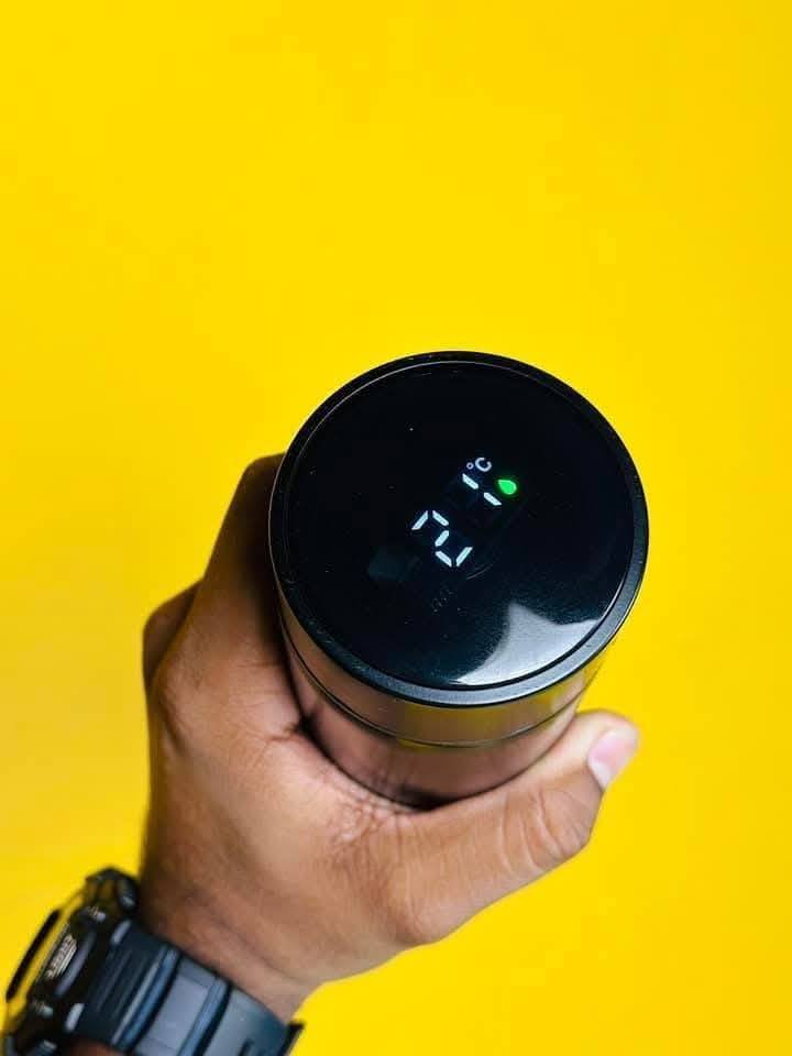 Smart Cup with LED Temperature Display - Image 3